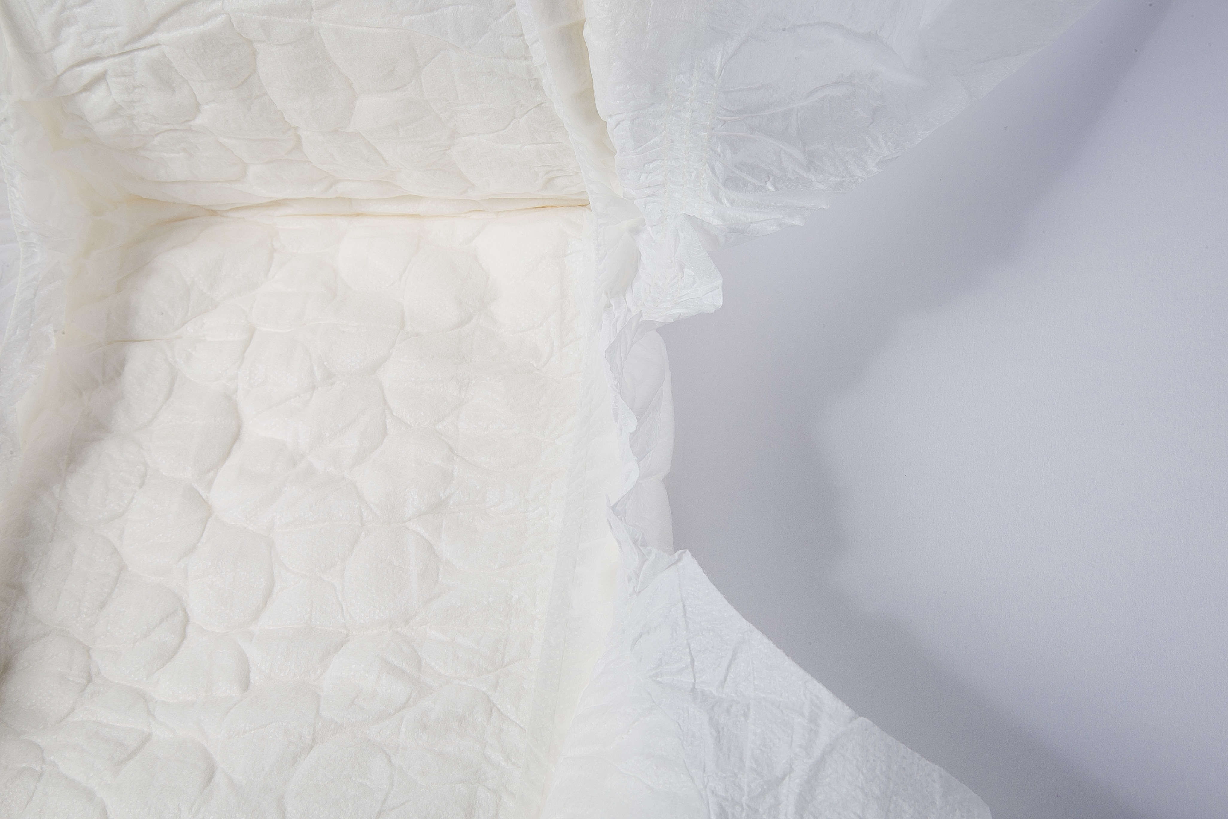 透气的绒毛纸浆可润滑的成人尿布和弹性腰带